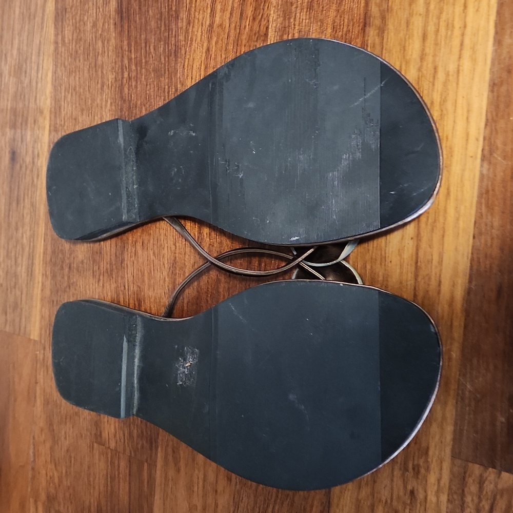 💙 Pineapple flip flops - Picture 4 of 4